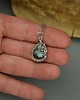 wisiory Mały wisiorek labradoryt wire wrapping 6
