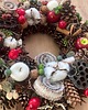 wianki bożonarodzeniowe Świąteczny wianek z szyszek 3