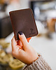portfele męskie Portfel -  Card holder - skóra wegańska z kukurydzy - brązowy - unisex 2