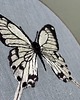 inne Haftowany motyl w tamborku 2
