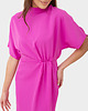 sukienki midi damskie Różowa sukienka mini z marszczoną talią DA1782 HOT PINK 2