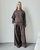 komplety damskie Sarai wygodny komplet bluza i szerokie spodnie z zakładkami Chocolate 1